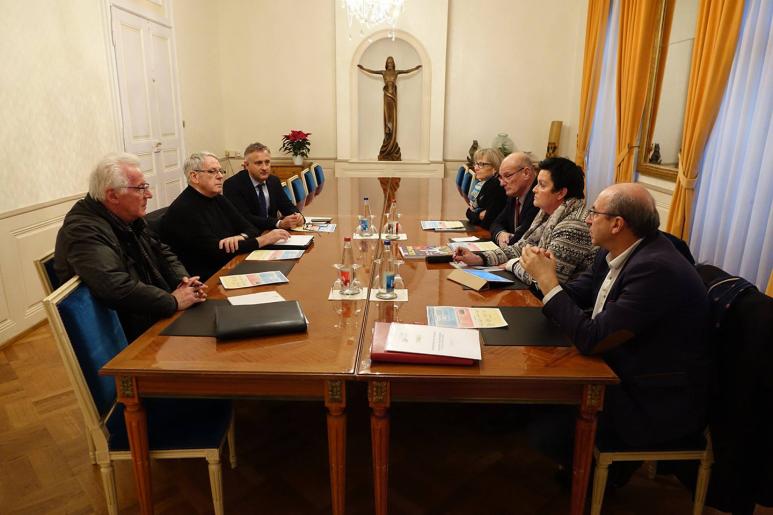 Colmar - reunion-travail-12-12-2017-photo-01.jpg Colmar - reunion-travail-12-12-2017-photo-01.jpg