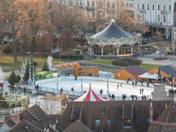 La patinoire de plein-air à Colmar