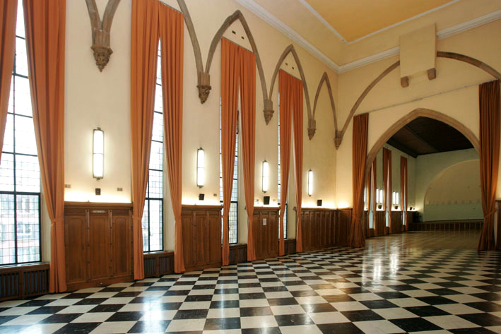 Colmar - catherinettes-salle-arriere-01.jpg